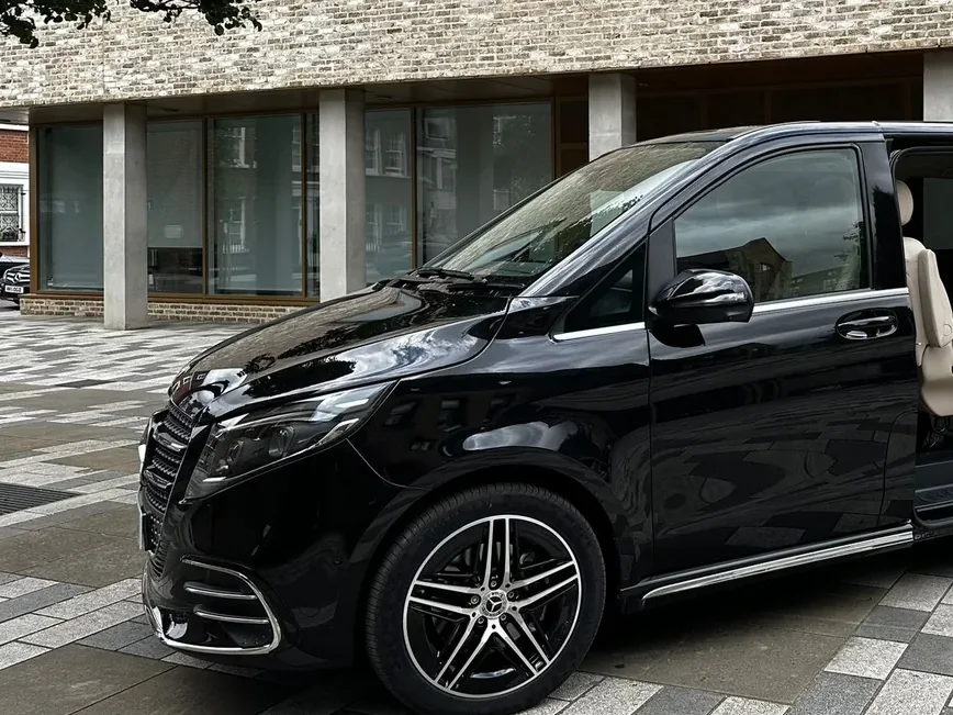 Mercedes V-Class front angle in London
